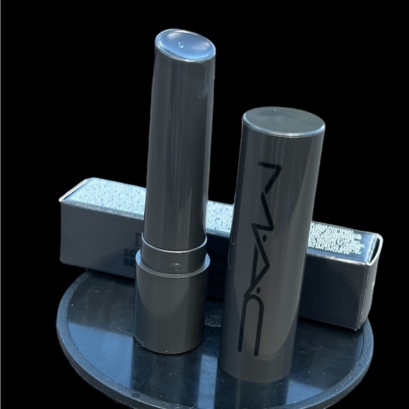 MAC Squirt Plumping Gloss Stick in JET - Picture 7 of 16